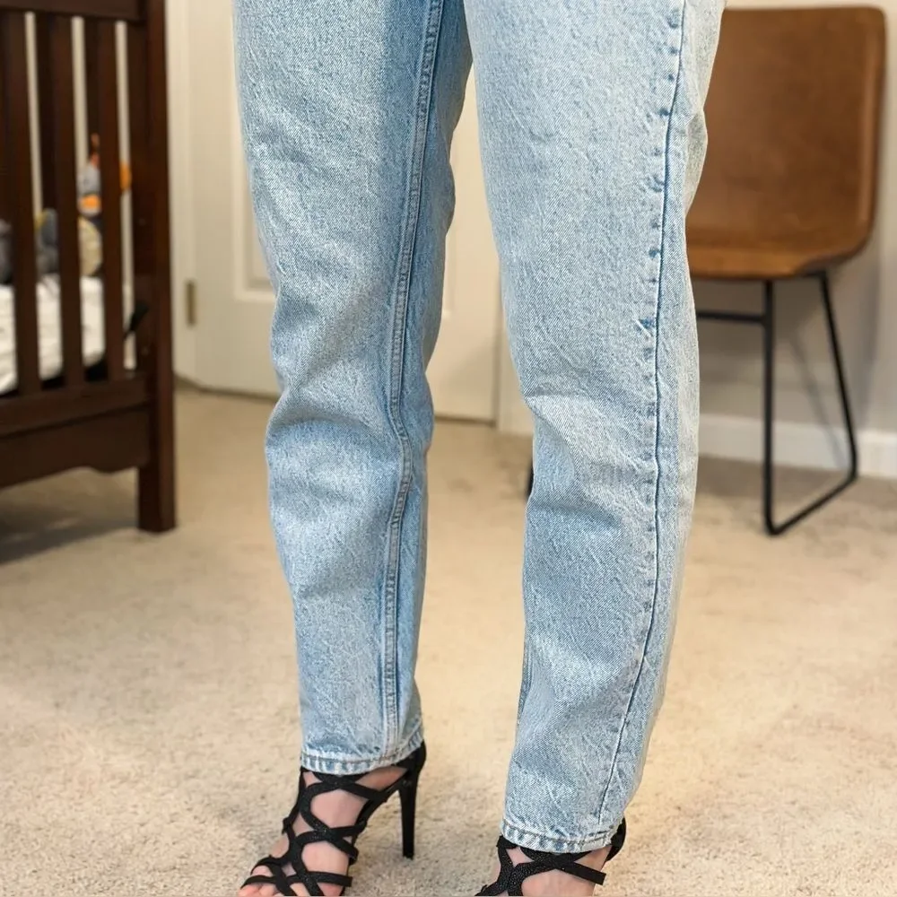NWOT Zara super high waist light wash jeans, mom fit, size US 4, 28” waist - Picture 2 of 14